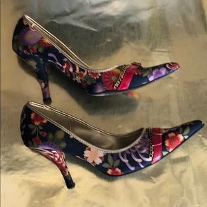 Splash 3 1/2” heels